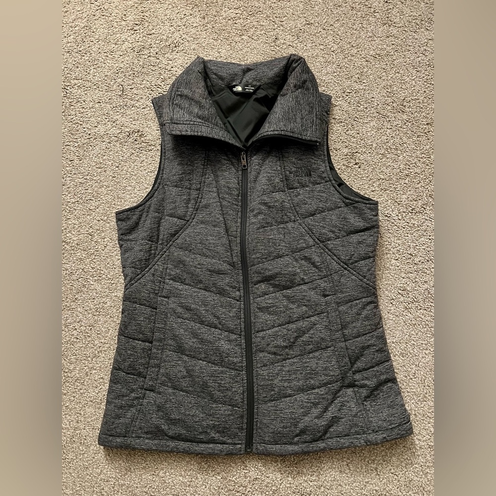 Hardly worn North Face black and white vest